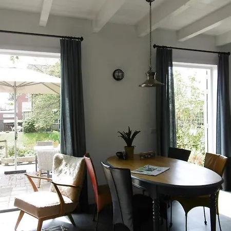 Πανσιόν B&B - Pension Het Oude Dorp 4*